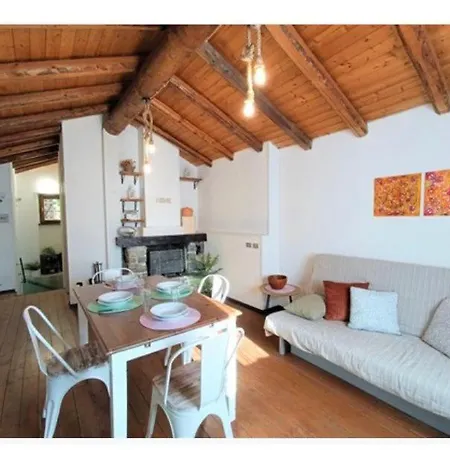 La Casetta Della Mamy بيت للعطل